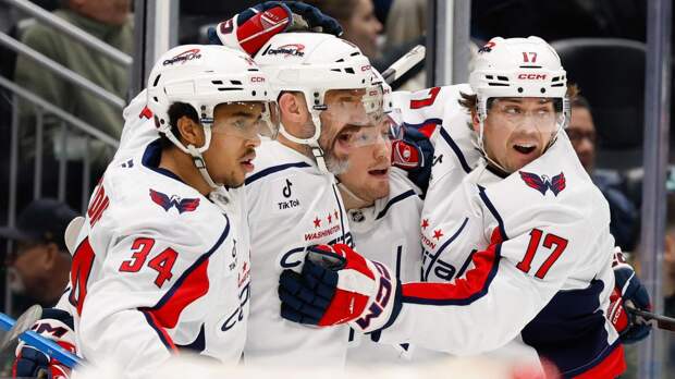 Овечкин избивал соперников как в молодости, а одного вообще покалечил! Его банда грохнула нового лидера НХЛ