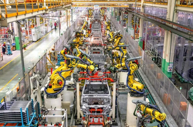 Производство и продажи автомобилей в Китае достигли новых максимумов