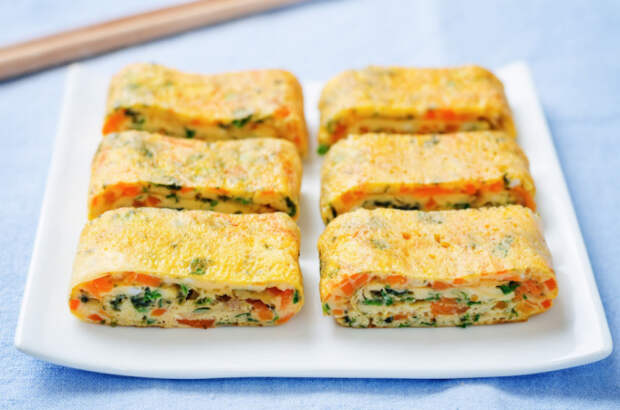 Рулетики из омлета. \ Фото: bigc.co.th. Рулетики из омлета. \ Фото: bigc.co.th.