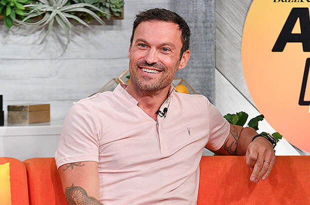 Фанаты Меган Фокс раскритиковали Брайана Остина Грина за ревнивые насмешки над ней в соцсети, а он ответил им