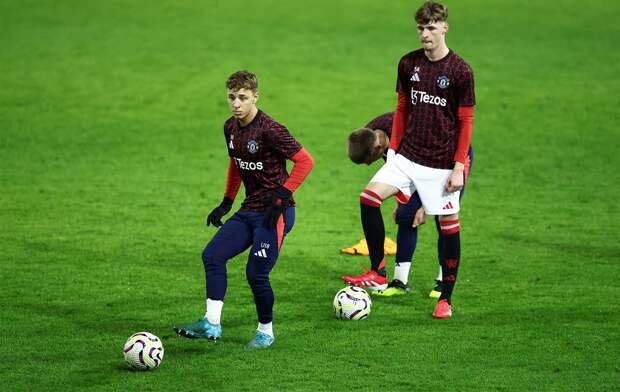 Махачкалинское «Динамо» заинтересовано в приглашении Ибрагимова из «Манчестер Юнайтед»