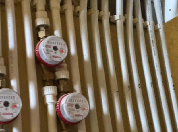 Платежки за свет и воду с мая перепишут по-новому: проверьте свои счетчики, пока не выставили тройной тариф