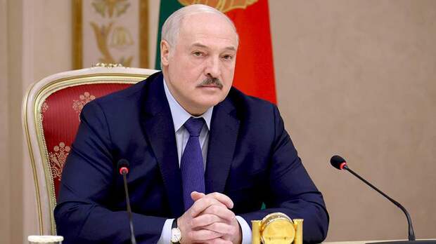 Лукашенко поблагодарил США за частичное снятие санкций с Белоруссии