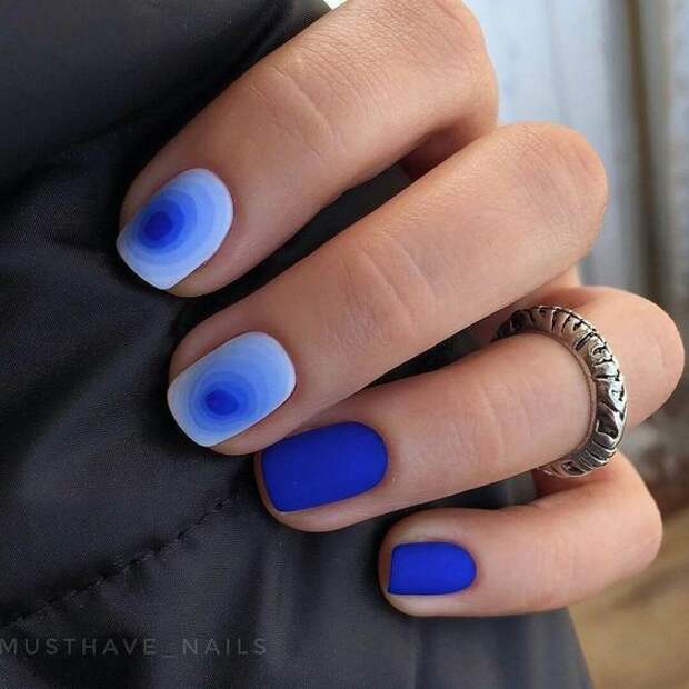 Новогодний маникюр 2020 на короткие ногти: идеи с фото