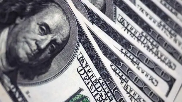 В США предсказали потерю мировой значимости доллара из-за антироссийских санкций