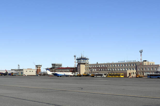 Реконструкцию крупнейшего аэропорта ЯНАО отложили