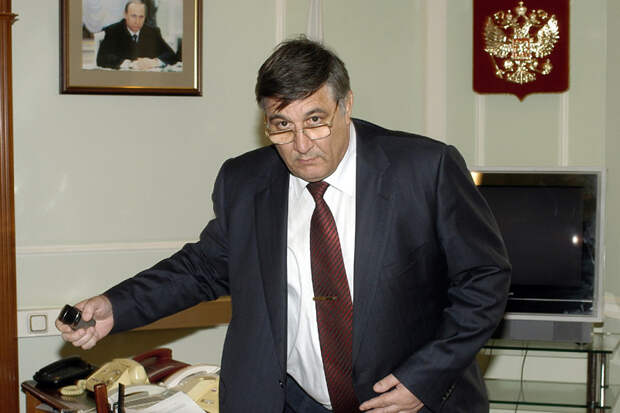 Бронка с черного хода? Бронка с черного хода?