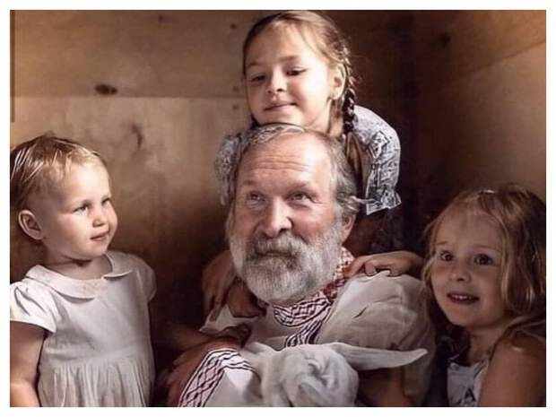 Федор Добронравов с внучками | Darada