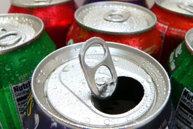 Daily Mail: злоупотребление сладкой газировкой повышает риск болезни Альцгеймера