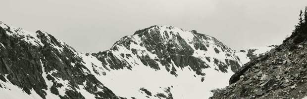 Девушка получила серьёзную травму головы в горах Алматы