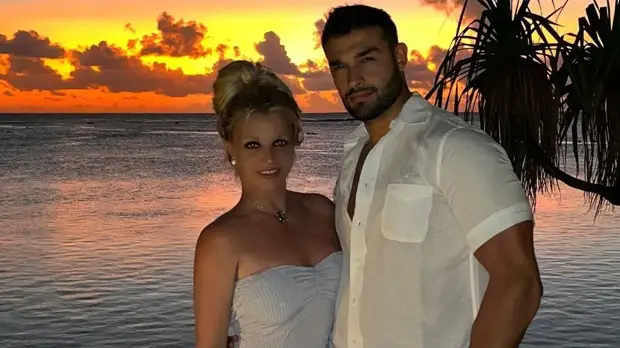 Поздравление с намеком: Бритни Спирс заявила о своей новой семье