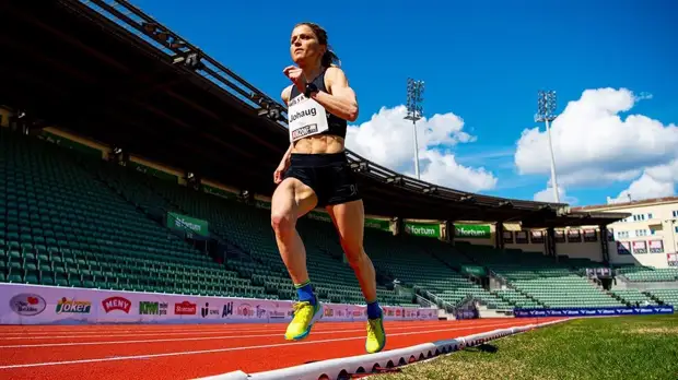 В восьми секундах от Токио: чем закончилась попытка лыжницы Йохауг отобраться на Олимпиаду в беге на 10 000 м
