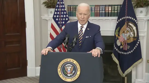 США и Великобритания объявили о запрете импорта российских нефти и газа