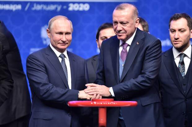 Президенты Путин и Эрдоган на пуске Турецкого потока, 7 января 2020.png