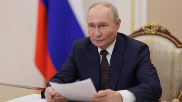 Путин вручил госнаграды губернаторам Саратовской и Иркутской областей