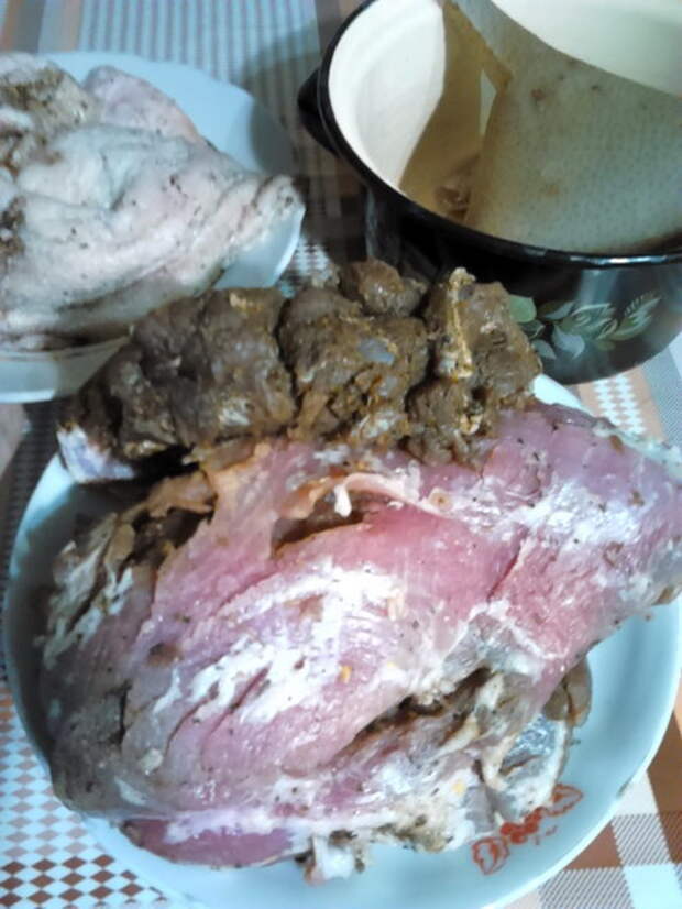 Сыровяленый свиной окорок «Аппетитная ножка»