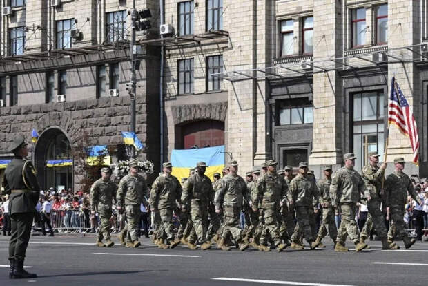 Новости стационара:Армия Украины на параде Дня незалежности показала себя во всей своей нищете