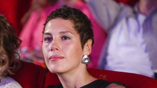 Актриса Ирина Горбачева показала фото топлес и рассказала о жизни с РПП