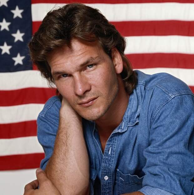 3085196_PatrickSwayzepatrickswayze4020402243204343 (696x700, 351Kb)