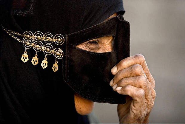 Фотография: Традиционные маски у иранских женщин №11 - BigPicture.ru