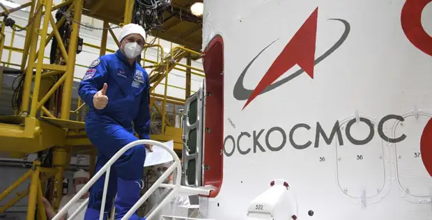 Экипажи МКС-65 «примерили» «Союз МС-18»