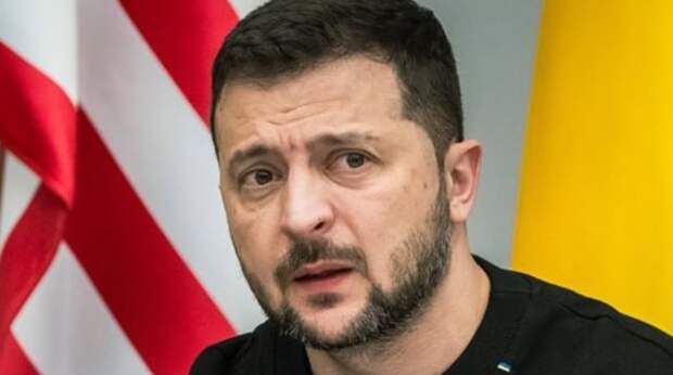 Мендель: Зеленский продолжает конфликт на Украине ради заработка