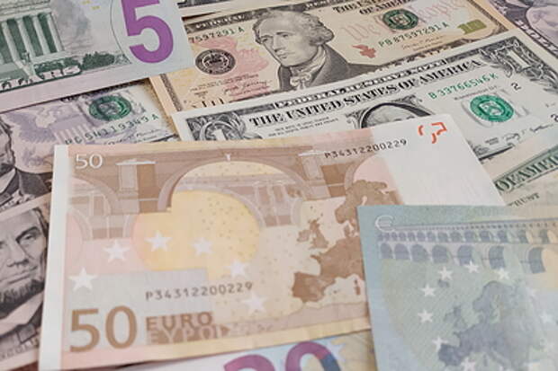 Лидеры G7 намерены выделить Украине $50 млрд за счет денег, украденных у России