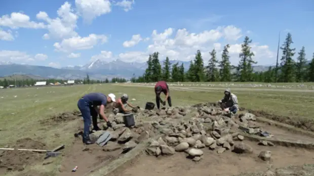 В поисках Эргенэ-Куна: российские учёные обнаружили древние захоронения в Бурятии