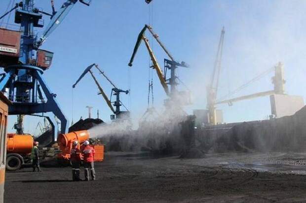 В России планируется ввести обязательные требования по экологически безопасной перевалке угля