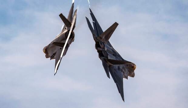 19FortyFive: американские истребители F-22 в Польше выполнят опасную миссию