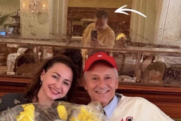 Актер Олег Меньшиков показал фото с женой