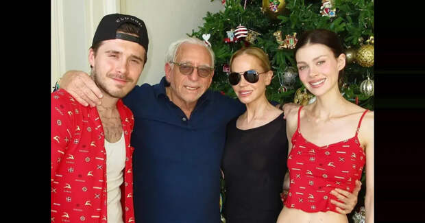 Бруклин Бекхэм отметил Рождество вместе с женой и тестем-миллиардером на фоне конфликта с родителями, которых он заблокировал в соцсетях