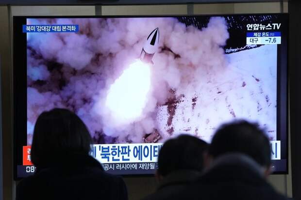 КНДР произвела запуск неопознанного снаряда