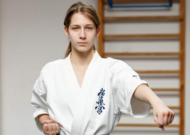 Школьница из Куркина стала чемпионкой России по каратэ