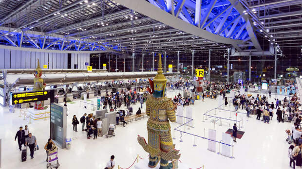 Заложники закрытого неба: сколько российских туристов застряли в Таиланде и как им вернуться домой