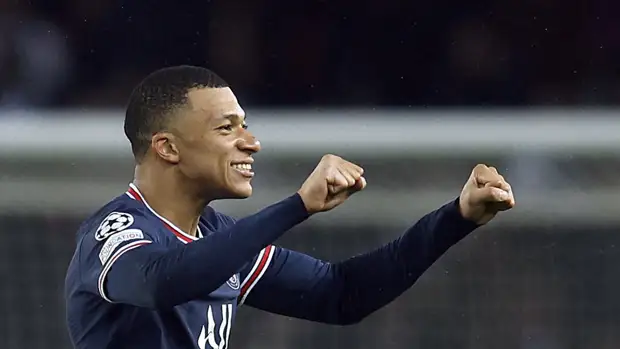 Стала известна сумма самого дорогого контакта в истории футбола