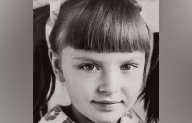 Люда Исаева в детстве Люда Исаева в детстве