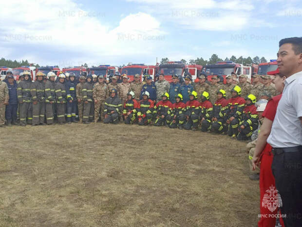 Пожарные-спасатели МЧС России приняли участие в командно-штабных учениях «Өрт-2025» в Казахстане