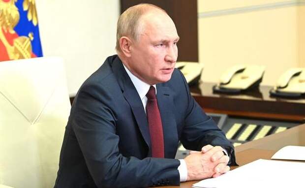 Президент России Владимир Путин провел телефонный разговор с главой ЦРУ Уильямом Бернсом