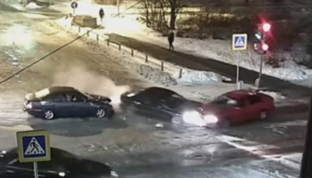 Опубликовано видео жесткого тройного ДТП в Сегеже - Обсуждение статьи