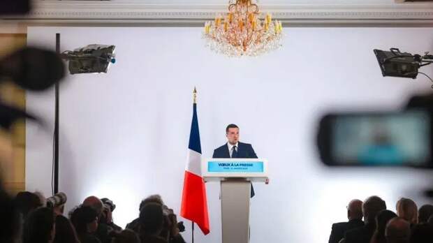 «Вопрос Путина» расколол французских крайне правых – Politico