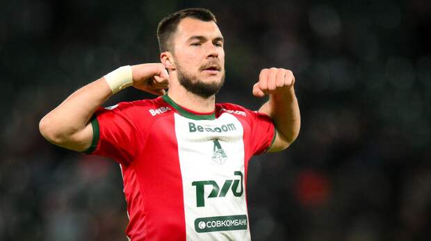 Комличенко о несостоявшемся переходе в «Спартак»: «Предложения были сумасшедшие. Станкович был очень настойчив»