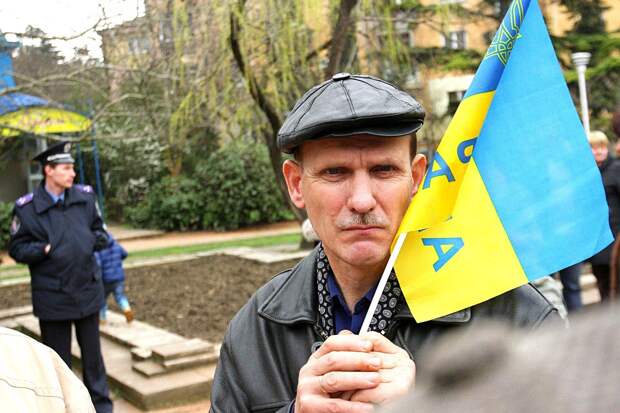 Уезжающие жить на Украину белорусы пояснили, почему они покидают родину