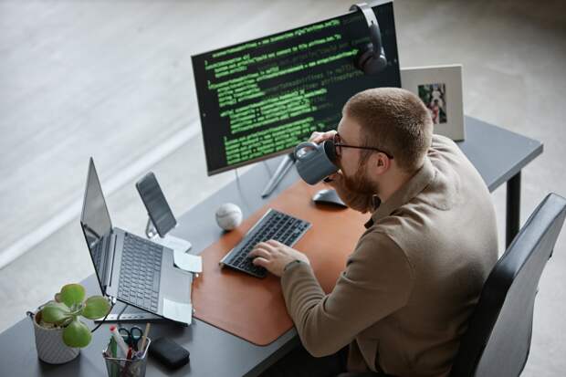 На Украине решили вытеснить православное Рождество праздником для программистов