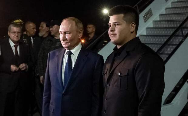 Владимир Путин и Адам Кадыров