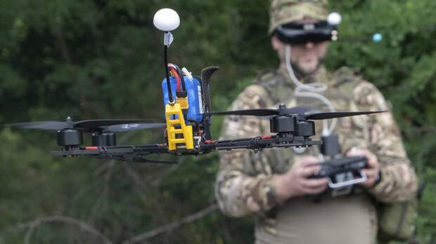 Украинский беспилотник атаковал машину скорой помощи в Брянской области