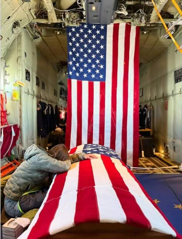 Какая счастливая пара. Была