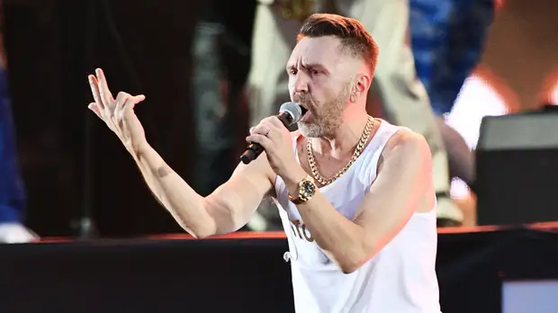 «Вот и сказочке конец»: Шнуров объявил о прощальном туре «Ленинграда»