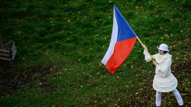"Вам на танках или "Искандерами"?": Русские не стали церемониться после нового хамства Чехии