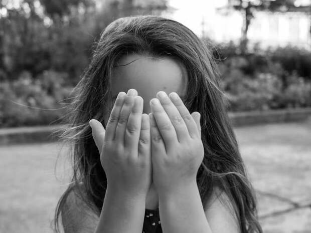 Бомж-рецидивист искромсал лицо младшеклассницы возле детской площадки на Урале